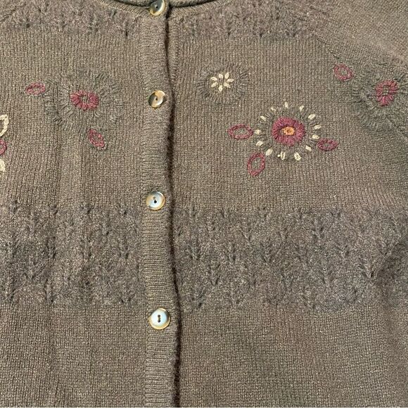 Woolrich Lambs Wool Brown Embroidered Button Up Sweater Women's Size XLP - Picture 14 of 14